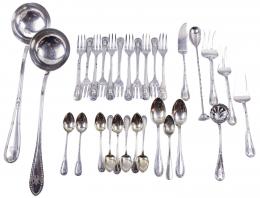 738 - LOTE VARIADO DE CUBIERTOS DE PLATA