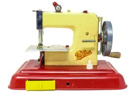 200 - MÁQUINA DE COSER DE JUGUETE "PIG-BIEN"