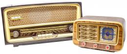 901 - DOS RADIOS DE MEDIADOS DEL S.XX
