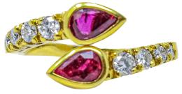 11 - ANILLO CON RUBÍES Y BRILLANTES