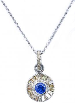 76 - COLGANTE ROSETÓN CON ZAFIRO Y DIAMANTES