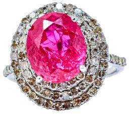 28 - ANILLO ROSETÓN CON RUBÍ Y DIAMANTES