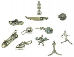 42 - COLECCIÓN DE COLGANTES DE PLATA