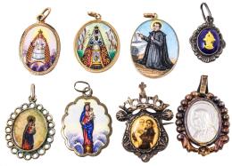 146 - LOTE DE MEDALLAS DE PPS. DEL S.XX