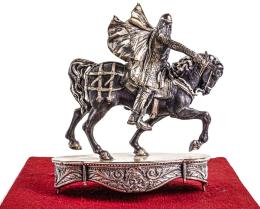 720 - FIGURA EN PLATA DE MEDIADOS DEL S.XX
