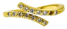 15 - ANILLO CON BRILLANTES