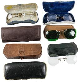 1355  -  LOTE DE GAFAS Y FUNDAS DEL PRIMER TERCIO S.XX