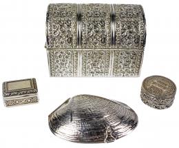 789 - LOTE DE CUATRO CAJITAS DE PLATA DE MEDIADOS DEL S.XII