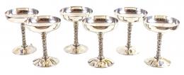 933 - SEIS COPAS DE CAVA DE METAL PLATEADO DE MEDIADODS DEL S.XX