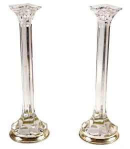 41 - PAREJA CANDELABROS DE MEDIADOS DEL S.XX.