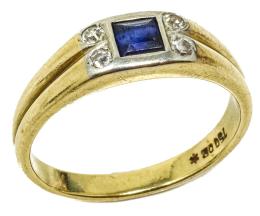 199 - SORTIJA SELLO CON ZAFIRO Y DIAMANTES
