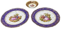 435 - DOS PLATOS Y CUENCO EN PORCELANA LIMOGES