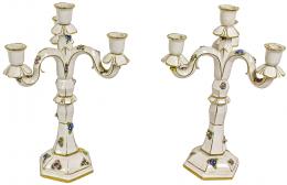 550 - PAREJA DE CANDELABROS DE LA PRIMERA MITAD DE SIGLO XX