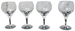 32  -  CUATRO COPAS DE VINO EN CRISTAL GRABADO