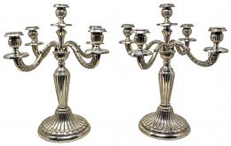 798 - PAREJA DE CANDELABROS DE PLATA