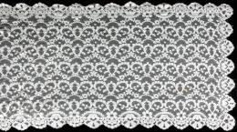 835 - MANTILLA DE MEDIADOS DEL S.XX