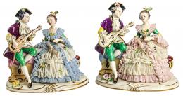 552 - PAREJA DE GRUPOS EN PORCELANA 
