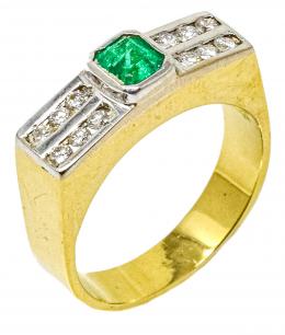 307 - SORTIJA CON EMERLADA Y BRILLANTES DE PPS. S.XX