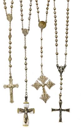 813 - COLECCIÓN DE CUATRO ROSARIOS 