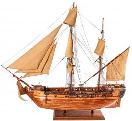 935 - MAQUETA DE NAVIO DE LOS AÑOS 70