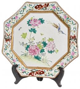 470 - PLATO DE MANUFACTURA ORIENTAL