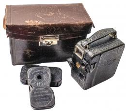 900 - FILMADORA PATHE BABY DEL PRIMER TERCIO DEL S.XX