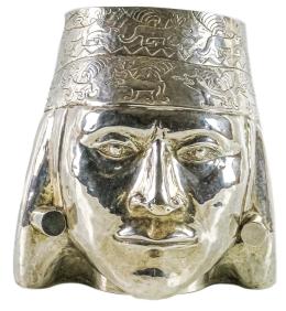 680 - FIGURA EN PLATA DEL ÚLTIMO TERCIO DE S. XX
