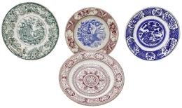456 - CUATRO PLATOS EN LOZA INGLESA DE FINALES DEL S.XIX