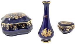 455 - DOS CAJITAS Y PEQUEÑO JARRÓN EN PORCELANA