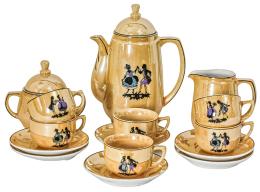 91  -  JUEGO DE CAFÉ EN PORCELANA DE LOS AÑOS 30-40