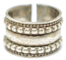 84 - ANILLO DE PLATA