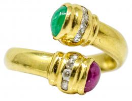 66 - ANILLO CON ESMERALDA Y RUBÍ