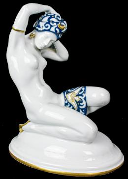 515 - FIGURA DE PORCELANA DE LOS AÑOS 30/40