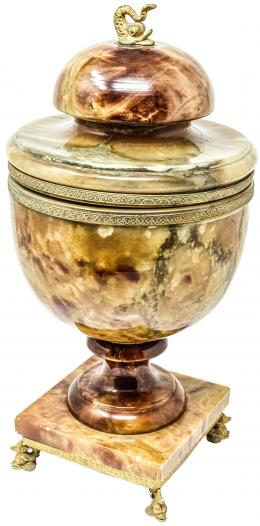 923 - COPA DECORATIVA EN ONICE CON BASE DE BRONCE