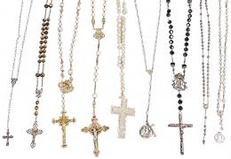 915 - COLECCIÓN DE NUEVE ROSARIOS DE LOS SIGLOS XIX-XX