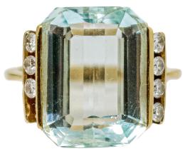 75 - ANILLO CON AGUAMARINA Y BRILLANTES