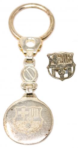 193 - LLAVERO Y PIN DEL "BARÇA" EN PLATA