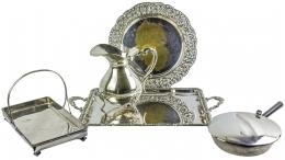 903 - LOTE DE PIEZAS EN METAL PLATEADO