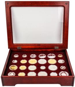 382 - COLECCIÓN DE MONEDAS DE PLATA