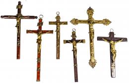 988 - SEIS CRUCIFIJOS DEL SIGLO XIX