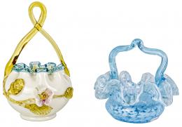 36 - DOS CESTOS DE CRISTAL Y OPALINA DEL S.XIX