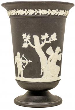 507 - VASO EN BISCUIT "WEDGWOOD" DEL ÚLTIMO TERCIO DEL S.XX
