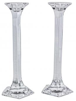 43 - PAREJA DE CANDELEROS EN CRISTAL DEL ÚLTIMO CUARTO DEL S.XX