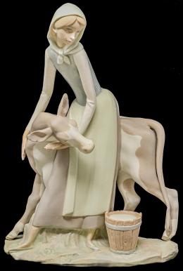 467 - FIGURA EN PORCELANA DE LOS AÑOS 60