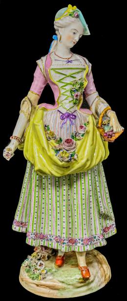 456 - FIGURA DE PORCELANA CENTROEUROPEA