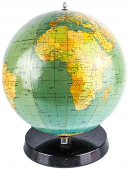 928 - GLOBO TERRÁQUEO DE MEDIADOS DEL S.XX