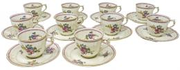 71  -  COLECCIÓN DE 10 TACITAS DE CAFÉ EN PORCELANA DE LIMOGES