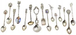 715 - LOTE DE CUCHARITAS DE COLECCIÓN DEL ÚLTIMO CUARTO DEL S.XX