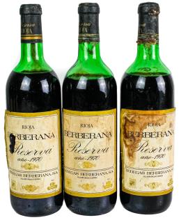 1068  -  TRES BOTELLAS DE VINO BERBERANA