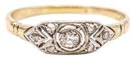 217  -  SORTIJA CON DIAMANTES DE PPS. DEL S.XX